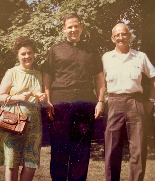 Seminarian Rich and his parents