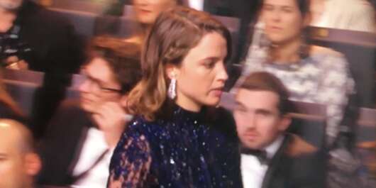 Adèle Haenel quitte la cérémonie des César en apprenant que Roman Polanski est élu meilleur réalisateur.