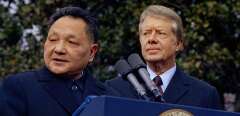 Le dirigeant chinois Deng Xiaoping et le président américain Jimmy Carter, à la Maison-Blanche, en janvier 1979.