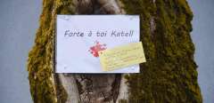 A message reading "May the force be with you Katell" is seen where a female city police officer had been badly injured in La Chapelle-sur-Erdre, near Nantes, on May 29, 2021. - The suspect in the knife attack, who "was radicalised and suffered from a very serious psychiatric illness" died on May 28, 2021, after a shootout with police during his arrest. (Photo by Sebastien SALOM-GOMIS / AFP)