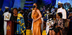 Rihanna proclamée "héroïne nationale" de la Barbade, le 30 novembre 2021, à Bridgetown.