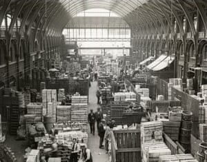 Covent Garden market c.1925