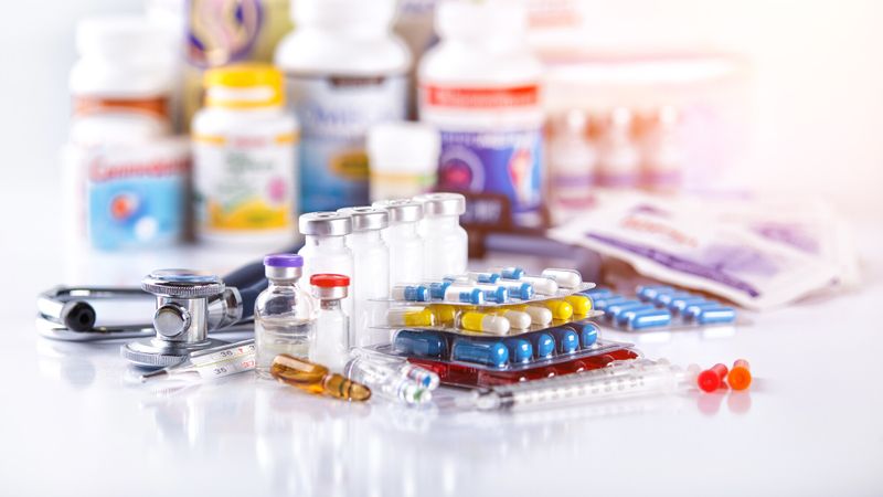 Médicaments: la liste noire des médicaments à éviter en 2023 selon Prescrire