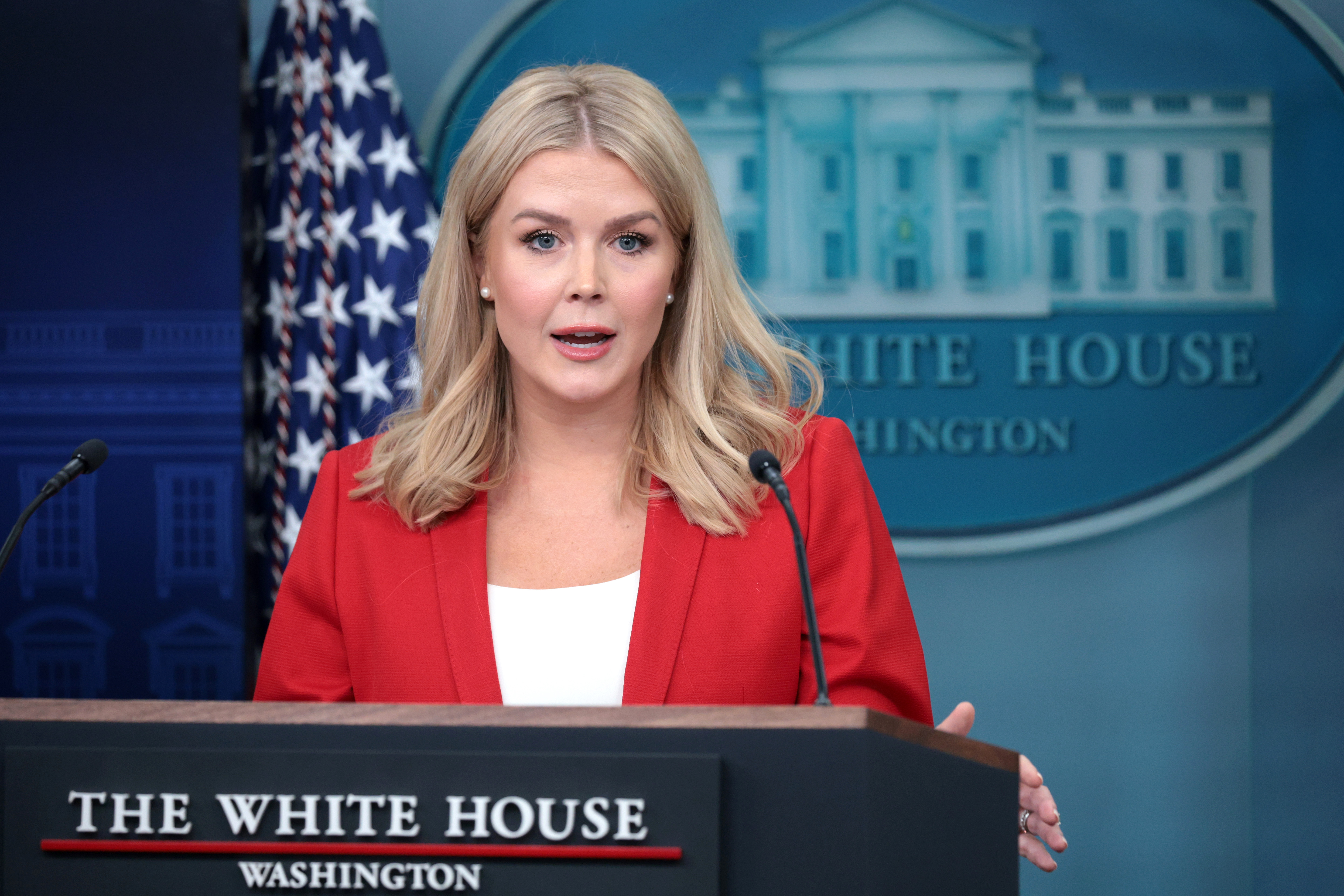 1 Million Federal Workers Responded to Mass Email Asking to List Accomplishments