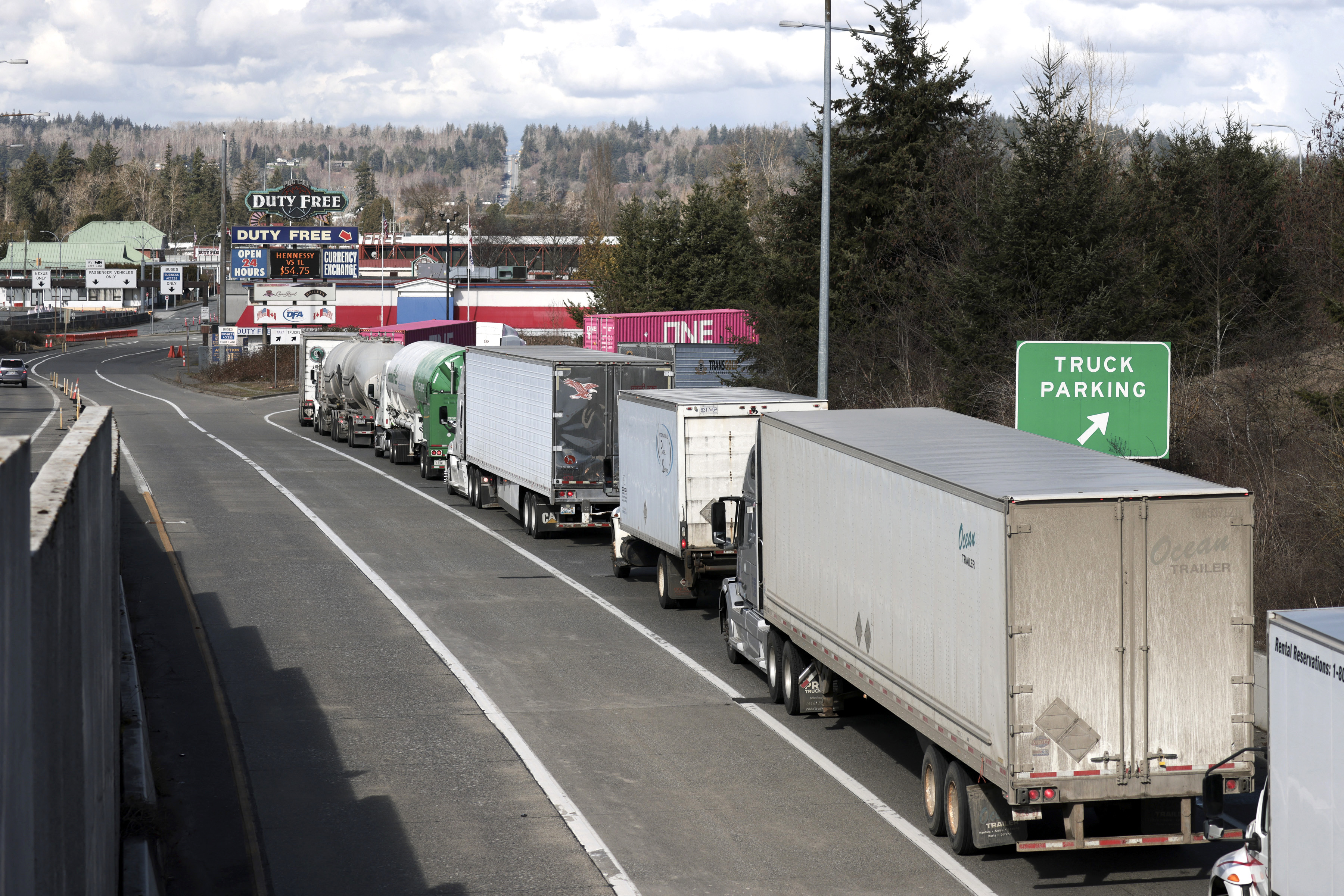 Trump Amends Canada, Mexico Tariffs