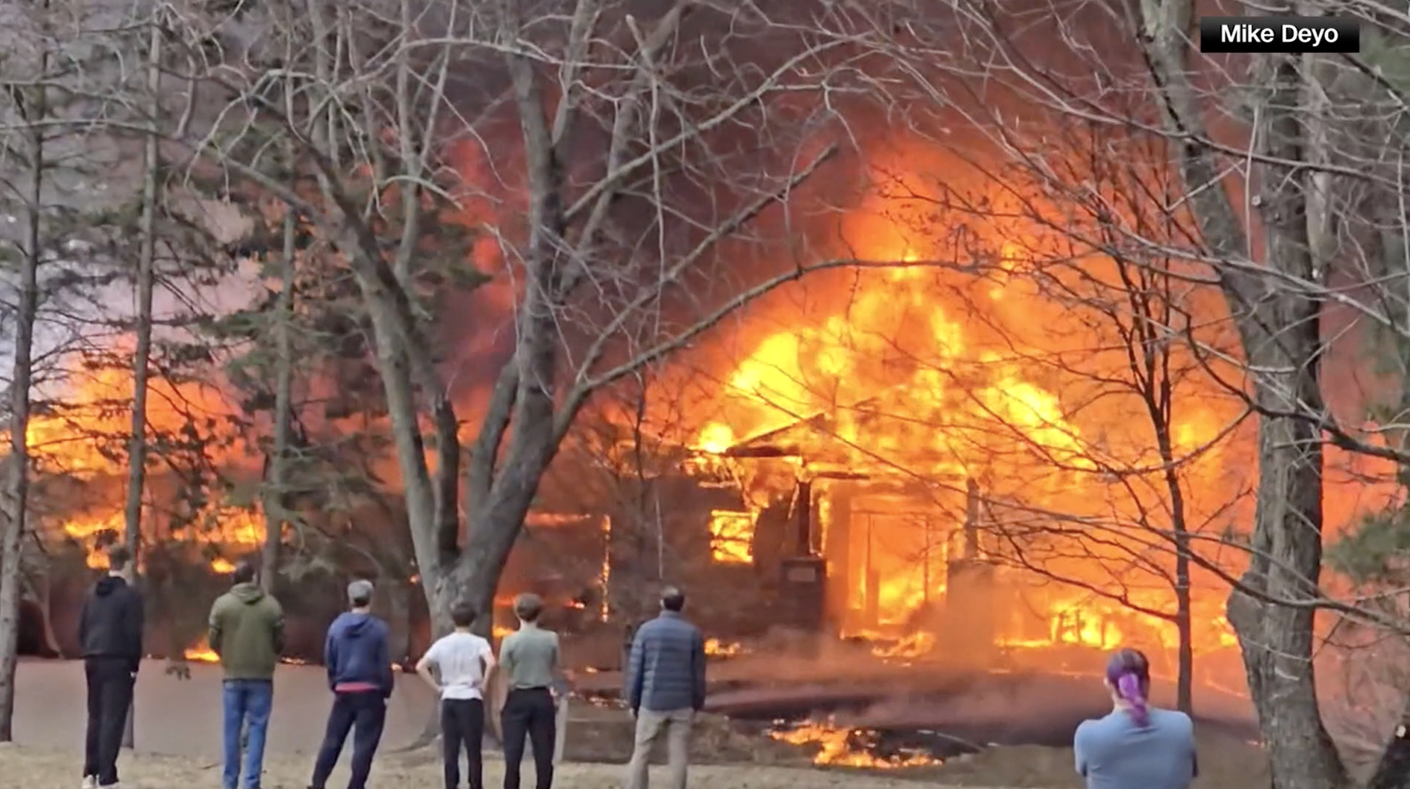 Plane Crashes Into Home in Minneapolis