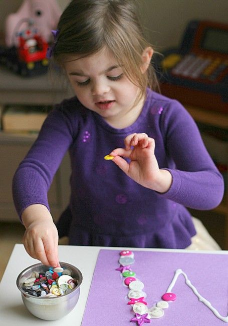 Button letters craft. Works on fine motor skills, letter recognition, and letter sounds.