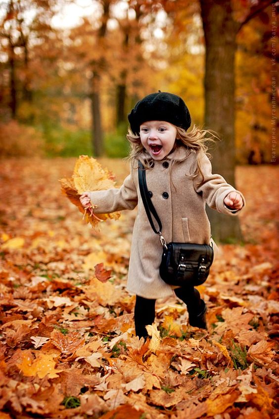 If you are looking for outfit inspiration for your little girl for this season check out the following photos of mind blowing cute and stylish little girls outfits. Every mother wants her kids to be warm during winters. Cute sweaters and cardigans will keep your little girl warm and still make her look trendy and â€¦ Continue reading Lovable Little Girls Winter Outfit Ideas