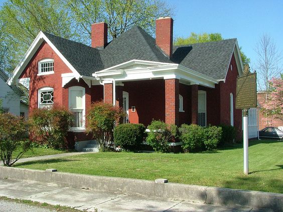 Robert Penn Warren - Third and Cherry Streets, Guthrie, Kentucky 42234