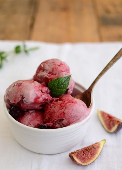 Fig and blackberry ice cream - I have both growing in my backyard, now if I could just get them to ripen at the same time!