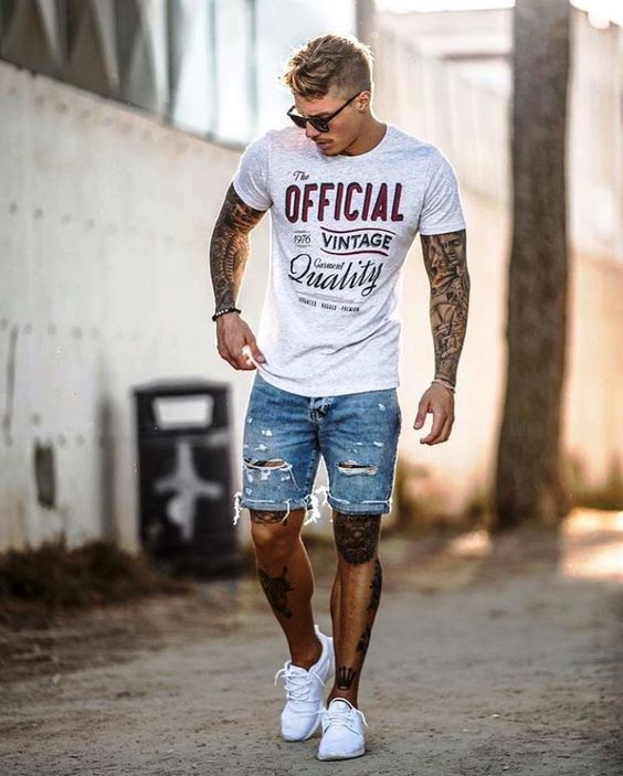 wondering here and there to get the perfect inspiration of summer outfit ideas so just sit and relax. Watch out"30 Cool Men Summer Fashion Style To Try Out"
