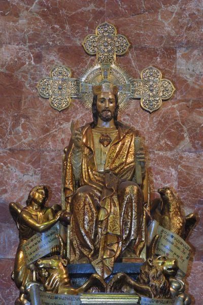 Christus vincit! Christus regnat! Christus imperat!