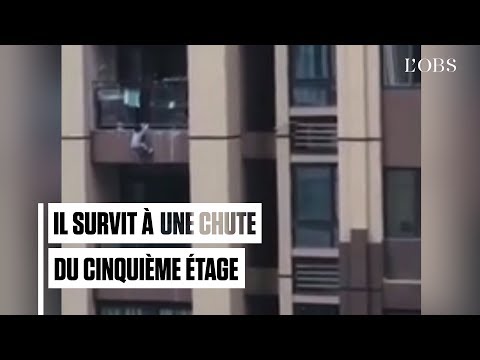 Un enfant de 3 ans survit à une chute du cinquième étage d'un immeuble en Chine