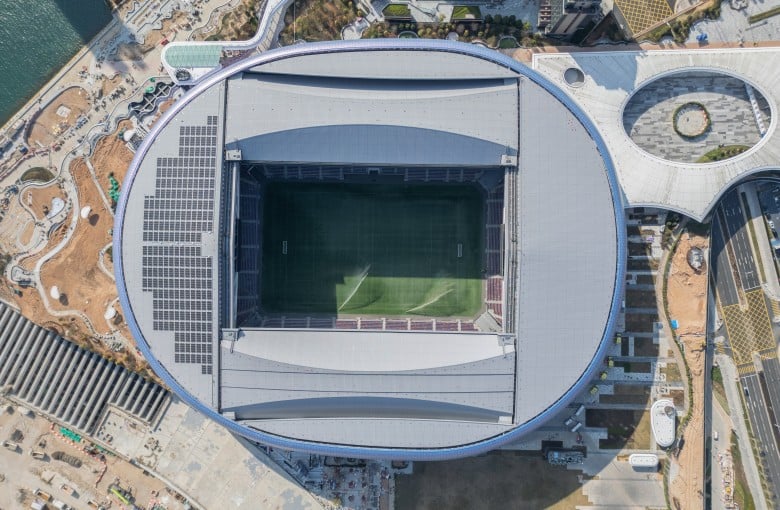 Uma vista aérea do estádio Kai Tak em 4 de fevereiro, o dia do seu primeiro exercício de evento de teto aberto envolvendo uma multidão de 50.000 pessoas. Foto: Eugene Lee