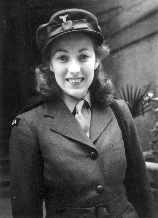 Coronavirus: Forces' Sweetheart Dame Vera Lynn, 102, tells UK to ...