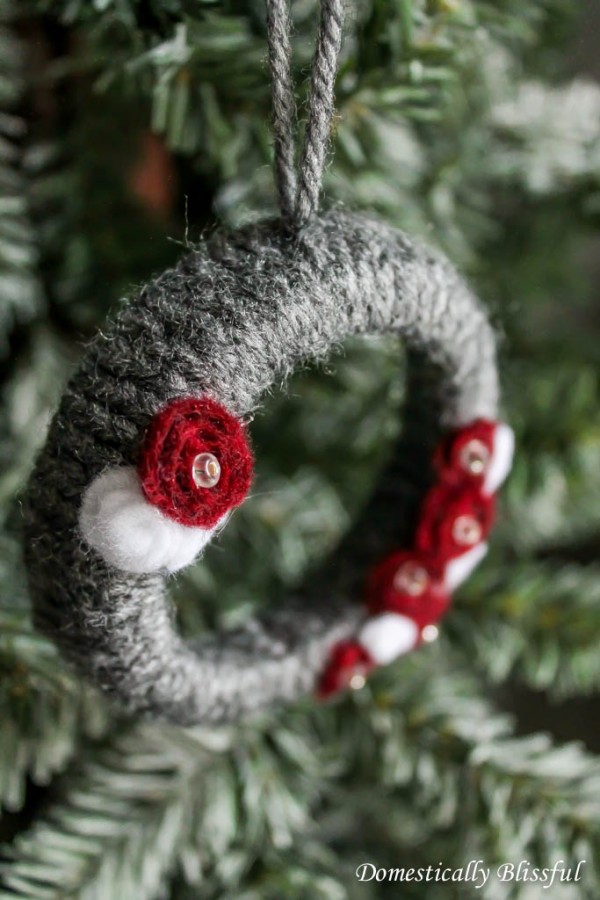 yarn wrapped wreath ornament