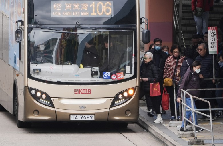 À medida que as tarifas continuam a subir e mais pessoas se qualificam para o subsídio a cada ano, o fardo sobre os cofres públicos só aumentará. Foto: Eugene Lee