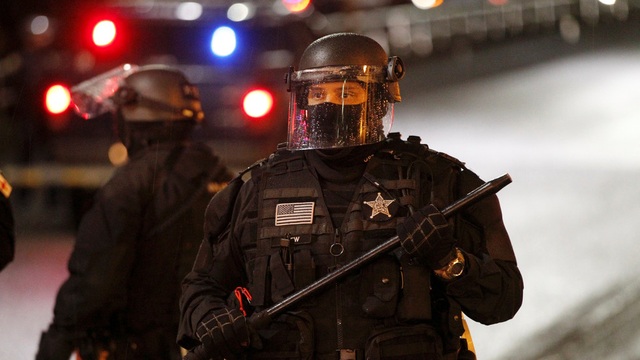 Mỹ: Người biểu tình tấn công loạt cơ quan công quyền - 21