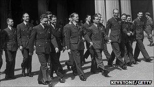 Wing Cdr Gibson and other members of the 617 Squadron