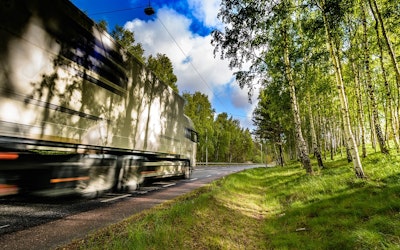 Dynamic electric road system to be built in Sweden