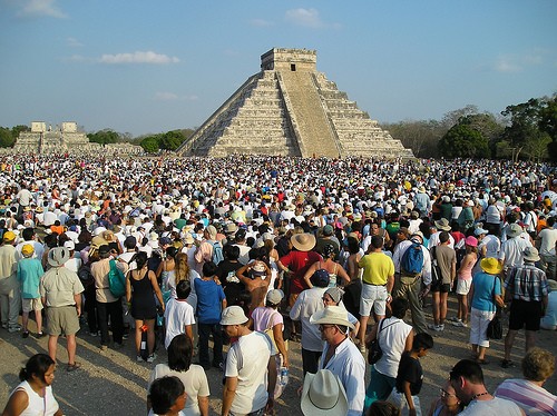 11 địa điểm đông đúc khiến bạn không muốn ghé thăm vào giờ cao điểm - ảnh 7