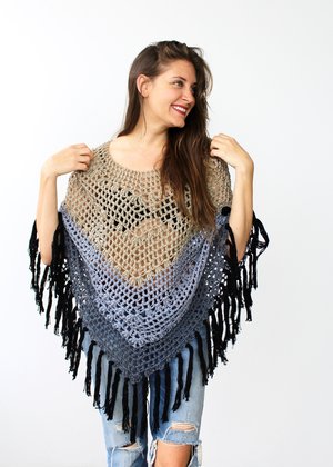 Ombré Canyon Poncho Pattern by Two of Wands