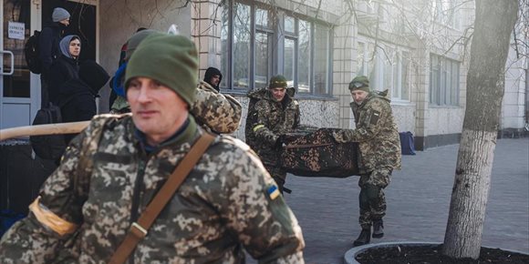 3. Ucrania denuncia 15 heridos en un ataque ruso contra un distrito situado en la región de Kiev