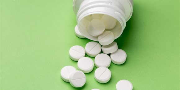 6. El consumo habitual de 'Aspirina' puede reducir el riesgo de cáncer de ovario en mujeres con predisposición a padecerlo