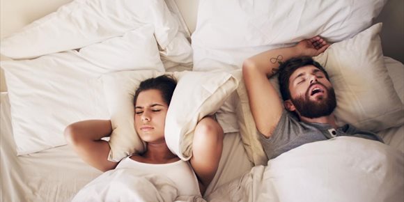 1. Qué hacer si una persona ronca y no te deja dormir: ¿cuándo puede ser una enfermedad?