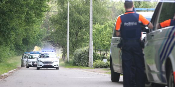 6. Aumentan a seis los muertos tras un atropello mortal de un camión a una barbacoa vecinal en Países Bajos