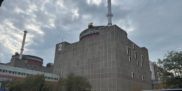 2. El OIEA informa de la explosión de dos minas terrestres en los alrededores de la central nuclear de Zaporiyia