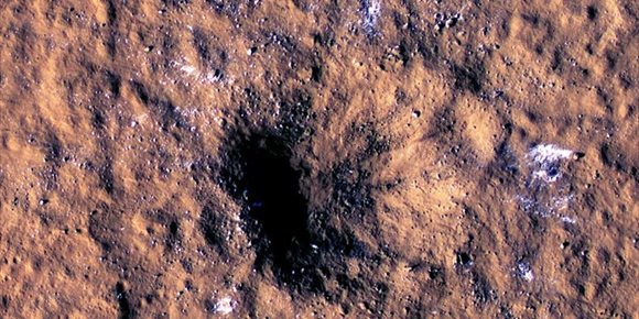 10. Insight detecta un fuerte impacto de meteorito en Marte