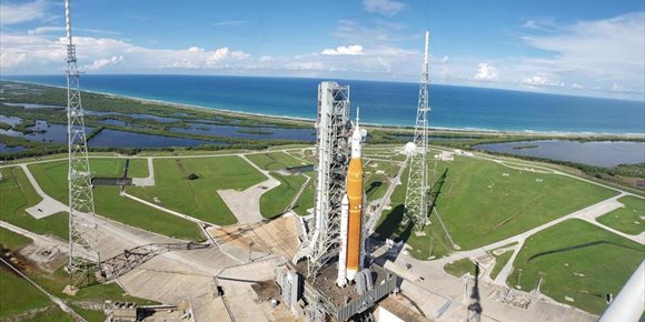 2. La NASA mantiene el lanzamiento de Artemis I el 14 de noviembre