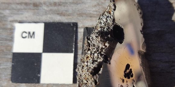1. Minerales desconocidos en un enorme meteorito caido en Somalia