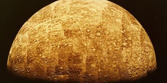 3. Mariner 10 fue la primera nave en sobrevolar Mercurio hace 49 años