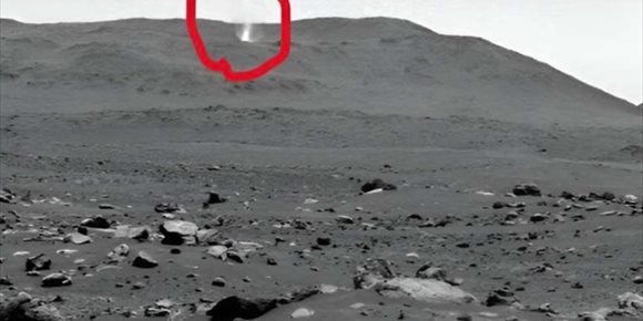 2. Perseverance capta un torbellino de Marte lleno de polvo
