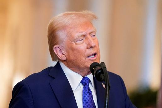 FOTO DE ARQUIVO: O presidente dos EUA, Donald Trump, participa de um evento para assinar a Lei Laken Riley na Casa Branca em Washington, EUA, em 29 de janeiro de 2025. REUTERS/Elizabeth Frantz/Foto de arquivo