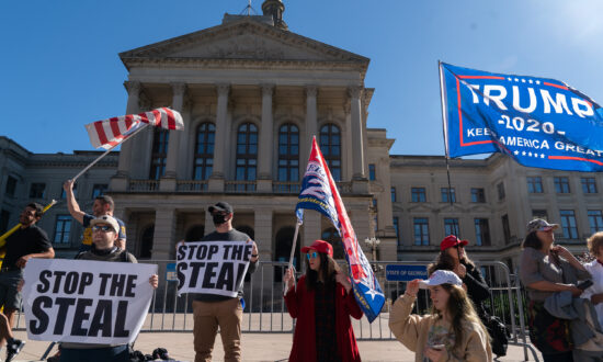 mail?url=https%3A%2F%2Fimg.theepochtimes.com%2Fassets%2Fuploads%2F2020%2F12%2F02%2FGA-senate-550x330.jpg&t=1607007951&ymreqid=db14a754-fed5-3305-1cd3-c000a4019100&sig=ilwDvkAEqUfQo.RsOBtb0A--~D