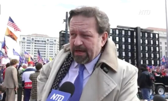 mail?url=https%3A%2F%2Fimg.theepochtimes.com%2Fassets%2Fuploads%2F2020%2F12%2F12%2FScreen-Shot-2020-12-12-at-4.40.45-PM-550x330.jpg&t=1607817446&ymreqid=db14a754-fed5-3305-1c6b-45031601a700&sig=8wle2HlzGpnEL1dRtsPagA--~D