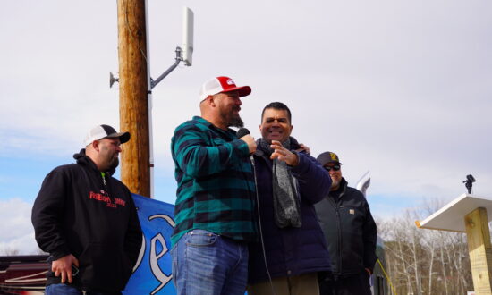 mail?url=https%3A%2F%2Fimg.theepochtimes.com%2Fassets%2Fuploads%2F2022%2F03%2F27%2FDSC02305-550x330.jpg&t=1648504150&ymreqid=db14a754-fed5-3305-1c4d-09022001bb00&sig=7lufX.2dGFHwOBvfKaAuGA--~D