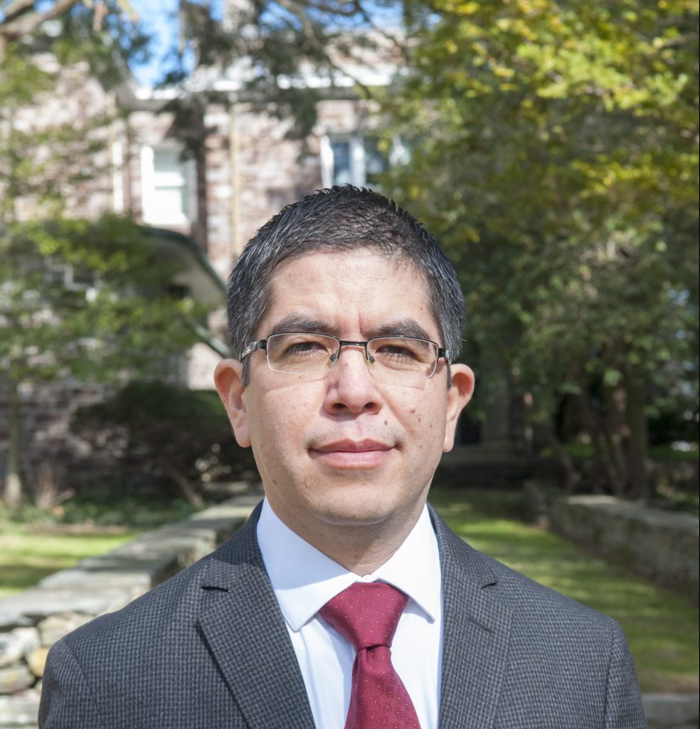 Dr. Rubén Arjona