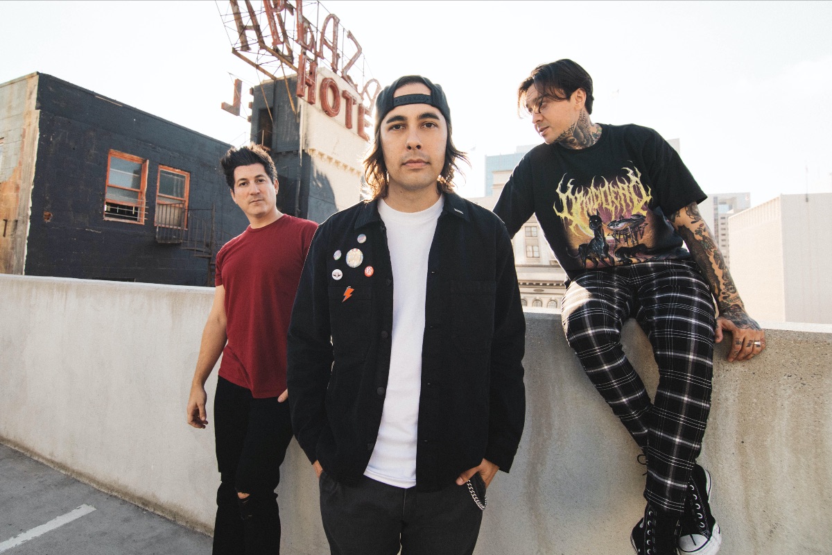Pierce The Veil Share Visualizer for New Single "Even When I'm Not With You"
