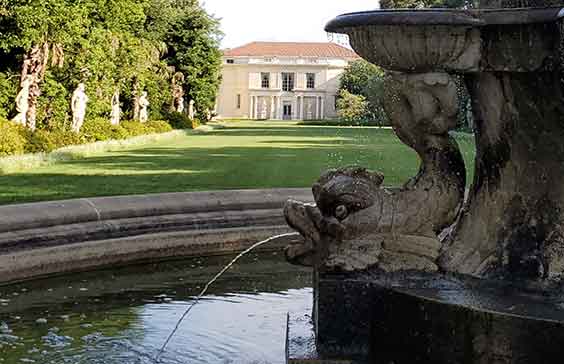 Baroque fountain on the North Vista