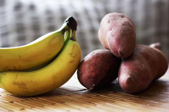 Cánh báo: Các loại trái cây kỵ nhau tuyệt đối không nên ăn chung - 2 Trái cây kỵ nhau, Dưa hấu, Chuối, Chăm sóc sức khỏe