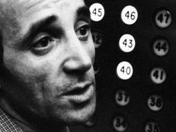 Charles Aznavour, 14 photos d'une vie en haut de l'affiche