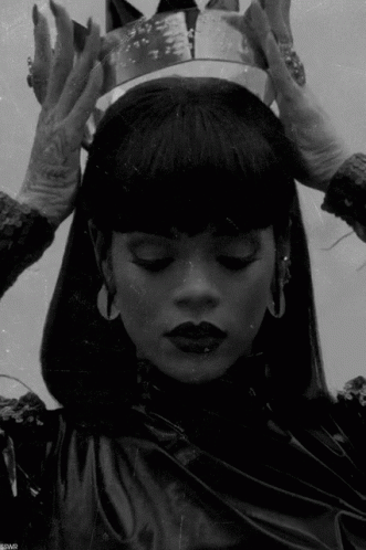 Rihanna Crown GIF Rihanna Crown GIF
