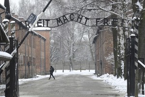 mail?url=https%3A%2F%2Fmedia.townhall.com%2Ftownhall%2Freu%2Fha%2F2018%2F32%2F0cb4068e-e4ca-40a8-842e-a5d038739360-300x200.jpg&t=1588452520&ymreqid=db14a754-fed5-3305-1c11-8f01d601a300&sig=MbVppkHO1fIu2CaZbcT6wA--~C