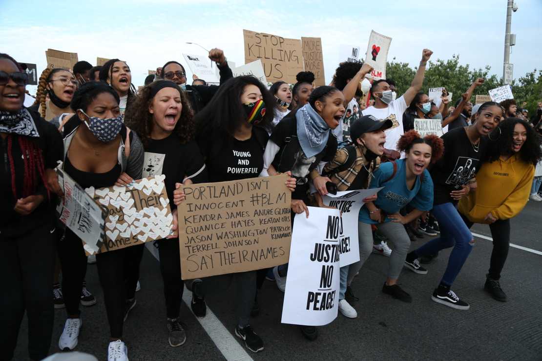 mail?url=https%3A%2F%2Fmedia.townhall.com%2Ftownhall%2Freu%2Fo%2F2020%2F201%2Fbac4c06e-11a8-441c-862a-30b430d6b29d-1110x740.jpg&t=1596220788&ymreqid=db14a754-fed5-3305-1c6e-b50162017f00&sig=.ddsMfQg39ZKKUlSz2qm4w--~D