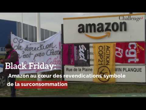 Black Friday: Amazon au coeur des revendications, symbole de la surconsommation