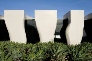 Menton, le 18 octobre 2018 Musée Jean Cocteau Collection Wunderman, ouvert en 2011 et dessiné par l'architecte Rudy Ricciotti. Il abrite une collection de 2400 objets et oeuvres de Jean Cocteau dont 1800 furent donnés par le collectioneur américano-belge Séverin Wunderman.  